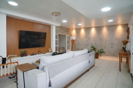 Sala de casa para alugar com 3 quartos, 360m² em Santa Paula, Maricá