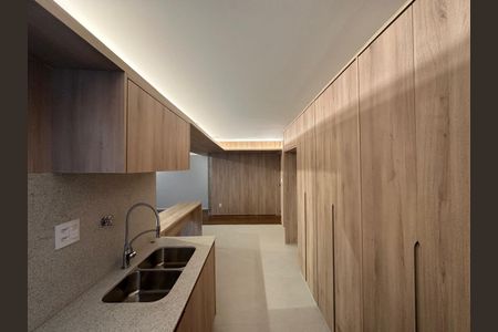 Apartamento à venda com 150m², 3 quartos e 1 vaga