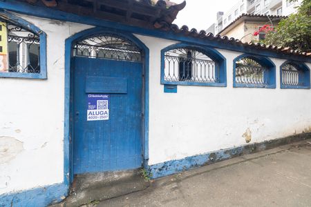 Casa para alugar com 150m², 4 quartos e 2 vagasFachada