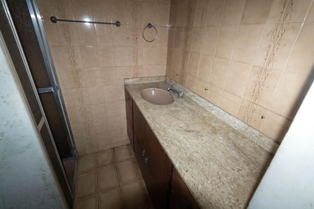 Casa para alugar com 150m², 4 quartos e 2 vagasBanheiro