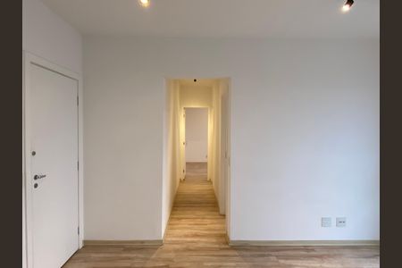 Sala de kitnet/studio para alugar com 2 quartos, 49m² em Jaguaribe, Osasco