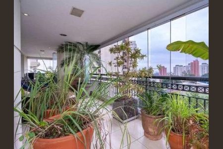 Apartamento à venda com 212m², 3 quartos e 3 vagas