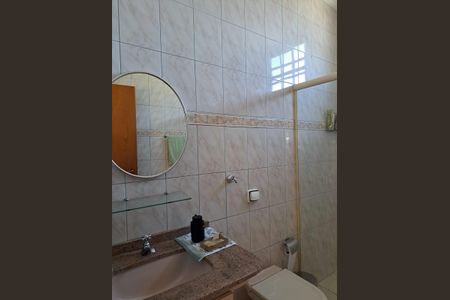 Banheiro de casa à venda com 4 quartos, 1700m² em Jardim Marajoara, Jundiaí