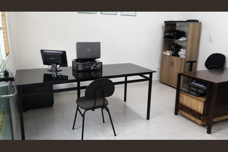 Casa para alugar com 432m², 3 quartos e 2 vagasQuarto