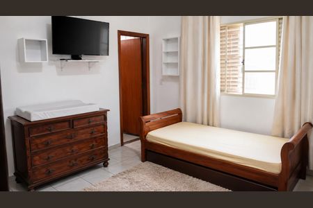 Casa para alugar com 432m², 3 quartos e 2 vagasQuarto 2