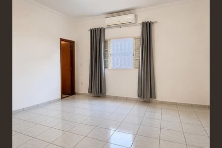 Casa para alugar com 432m², 3 quartos e 2 vagasQuarto 2