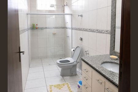 Casa para alugar com 432m², 3 quartos e 2 vagasBanheiro