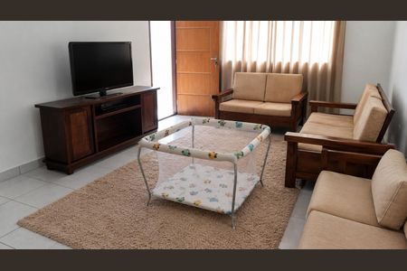 Casa para alugar com 432m², 3 quartos e 2 vagasSala
