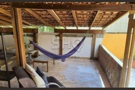 Casa à venda com 3 quartos, 200m² em Água Branca, São Paulo