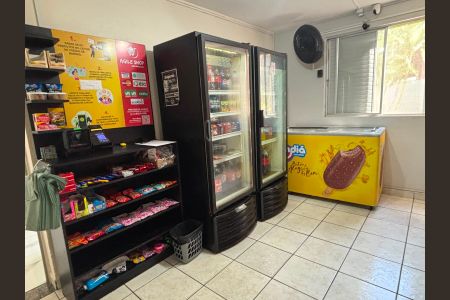 Apartamento à venda com 54m², 2 quartos e 2 vagasMini mercado do bloco 