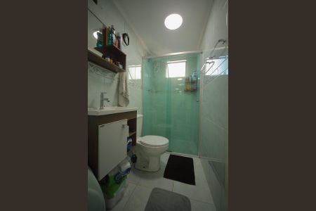 Apartamento à venda com 54m², 2 quartos e 2 vagasBanheiro 
