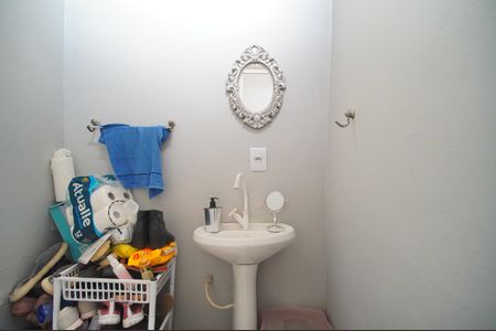 Casa à venda com 100m², 1 quarto e 3 vagasLavabo