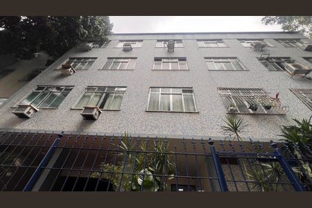Apartamento à venda com 62m², 2 quartos e 1 vagaFachada