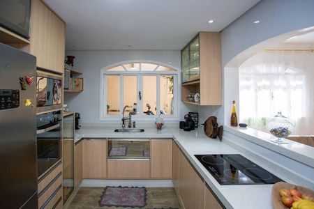 Casa para alugar com 442m², 4 quartos e 6 vagasCozinha