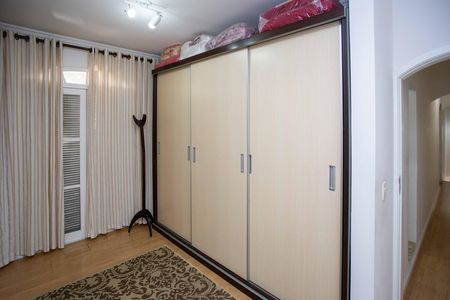 Casa para alugar com 442m², 4 quartos e 6 vagasQuarto 3