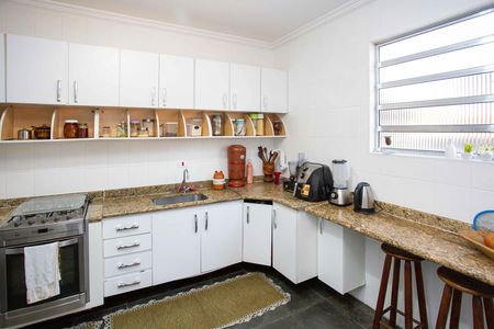 Casa para alugar com 442m², 4 quartos e 6 vagasCozinha 2