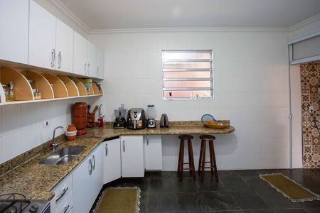 Casa para alugar com 442m², 4 quartos e 6 vagasCozinha 2