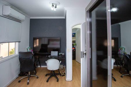 Casa para alugar com 442m², 4 quartos e 6 vagasQuarto 1