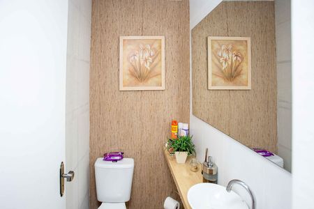 Casa para alugar com 442m², 4 quartos e 6 vagasLavabo 1