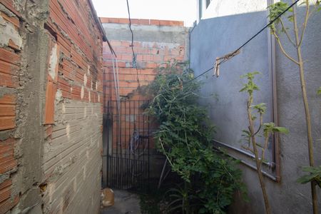 Quintal de casa à venda com 5 quartos, 55m² em Jardim Uniserve, São Paulo