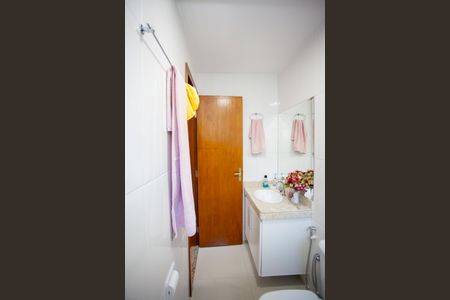 Apartamento à venda com 130m², 3 quartos e 2 vagas Apartamento à venda com 130m², 3 quartos e 2 vagasBanheiro da Suíte
