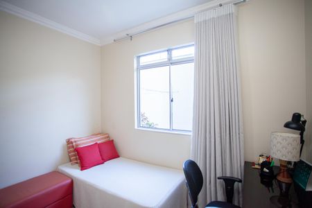 Apartamento à venda com 130m², 3 quartos e 2 vagas Apartamento à venda com 130m², 3 quartos e 2 vagasQuarto 1