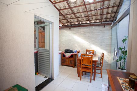 Apartamento à venda com 130m², 3 quartos e 2 vagas Apartamento à venda com 130m², 3 quartos e 2 vagasÁrea externa