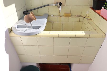 Casa à venda com 220m², 4 quartos e 1 vagaÁrea de serviço