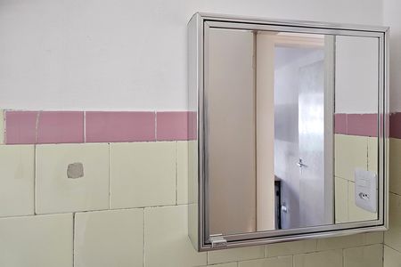 Casa à venda com 220m², 4 quartos e 1 vagaBanheiro 1