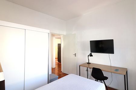 Casa à venda com 220m², 4 quartos e 1 vagaQuarto 1