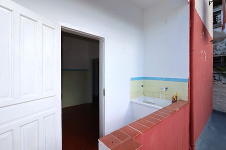 Casa à venda com 220m², 4 quartos e 1 vagaÁrea de serviço