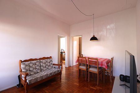Casa à venda com 220m², 4 quartos e 1 vagaSala 1