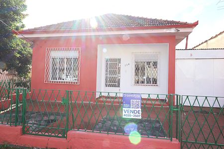 Casa à venda com 220m², 4 quartos e 1 vagaFachada