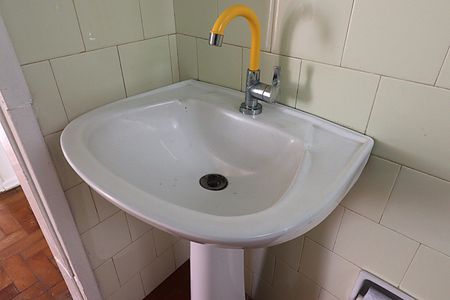 Casa à venda com 220m², 4 quartos e 1 vagaBanheiro 2