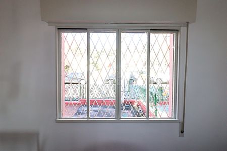 Casa à venda com 220m², 4 quartos e 1 vagaJanela do Quarto 1