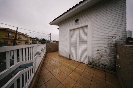 Casa à venda com 275m², 5 quartos e 2 vagasCasa 1 - Sacada Suíte 2