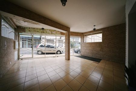 Casa à venda com 275m², 5 quartos e 2 vagasCasa 1 - Garagem