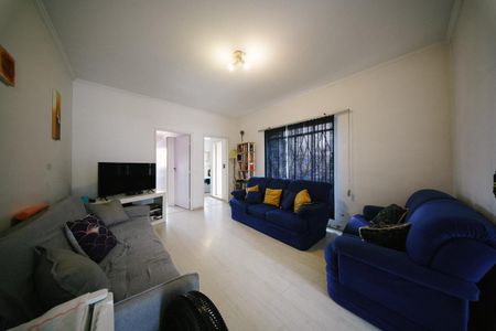 Casa à venda com 275m², 5 quartos e 2 vagasCasa 1 - Sala 2