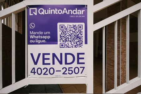 Casa à venda com 275m², 5 quartos e 2 vagasFachada