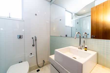 Apartamento para alugar com 100m², 3 quartos e 2 vagasBanheiro da Suíte