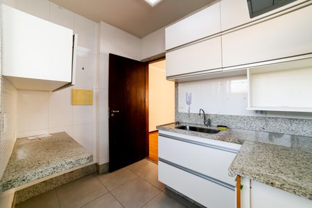 Apartamento para alugar com 100m², 3 quartos e 2 vagasCozinha