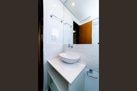 Apartamento para alugar com 100m², 3 quartos e 2 vagasBanheiro Social