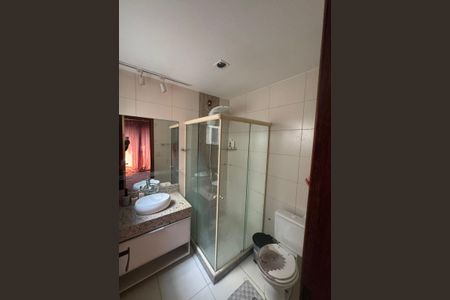 Casa de condomínio para alugar com 100m², 3 quartos e 1 vagaBanheiro da Suíte