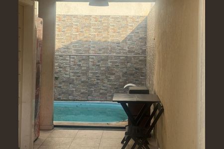Casa de condomínio para alugar com 100m², 3 quartos e 1 vagaPiscina
