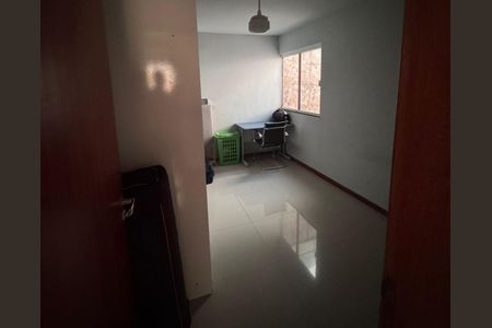 Quarto de casa de condomínio para alugar com 3 quartos, 100m² em Arsenal, São Gonçalo