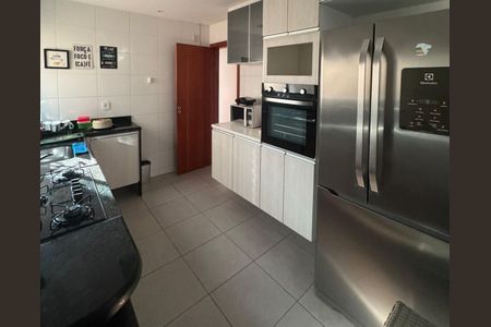 Cozinha de casa de condomínio para alugar com 3 quartos, 100m² em Arsenal, São Gonçalo