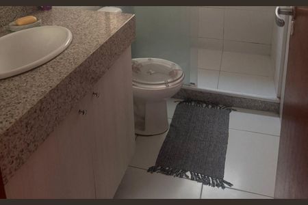 Casa de condomínio para alugar com 100m², 3 quartos e 1 vagaBanheiro social