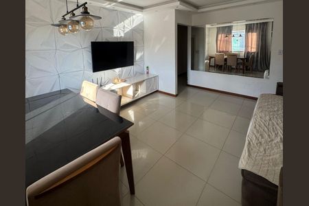 Sala de casa de condomínio para alugar com 3 quartos, 100m² em Arsenal, São Gonçalo
