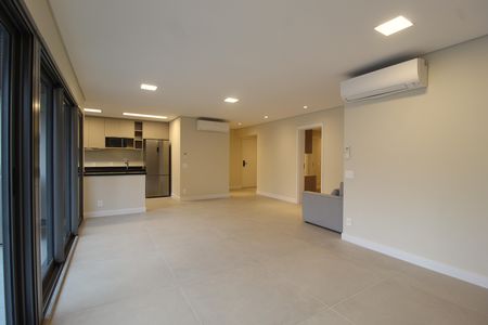 Sala de apartamento para alugar com 3 quartos, 120m² em Vila Nova Conceição, São Paulo