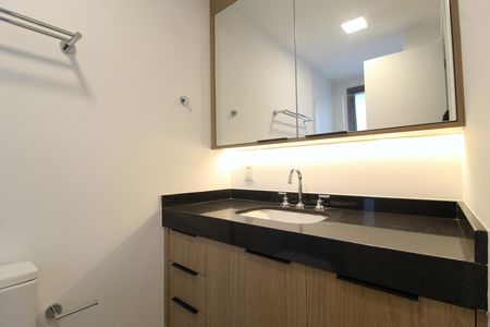 Apartamento para alugar com 120m², 3 quartos e 2 vagasBanheiro da Suíte